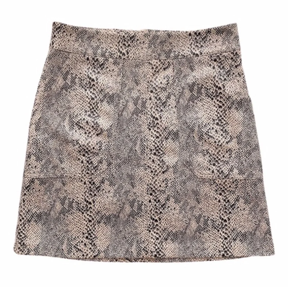 ($10) NEW Snakeskin Print Mini Skirt